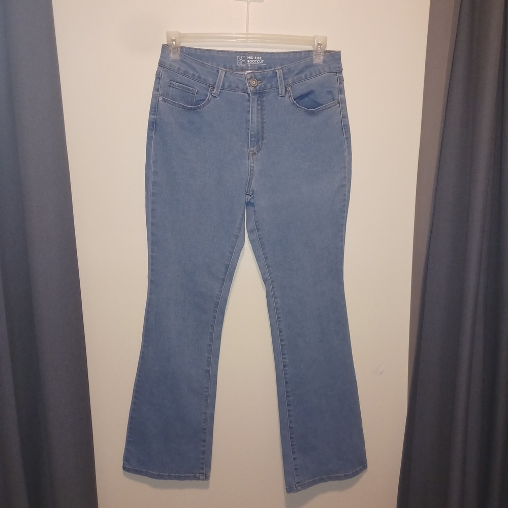 Y2k No Boundaries 13 Mid Rise Bootcut Flare Jeans Light Wash Blue Stretch Denim